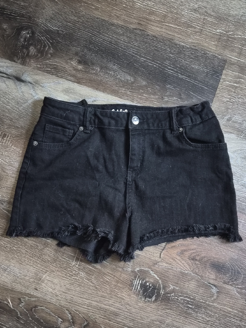 🩷Black Frayed Hem Denim Shorts